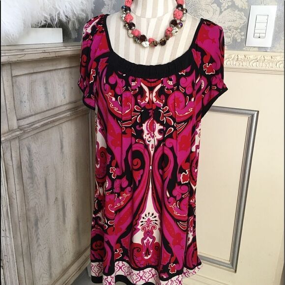 BEAUTIFUL CHERRY Pink Tunic Top! - Picture 1 of 8